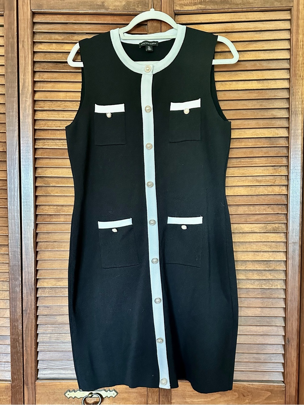 Saks Fifth Avenue Chanel Style Black and White Sleeveless Sheath Dress sz large